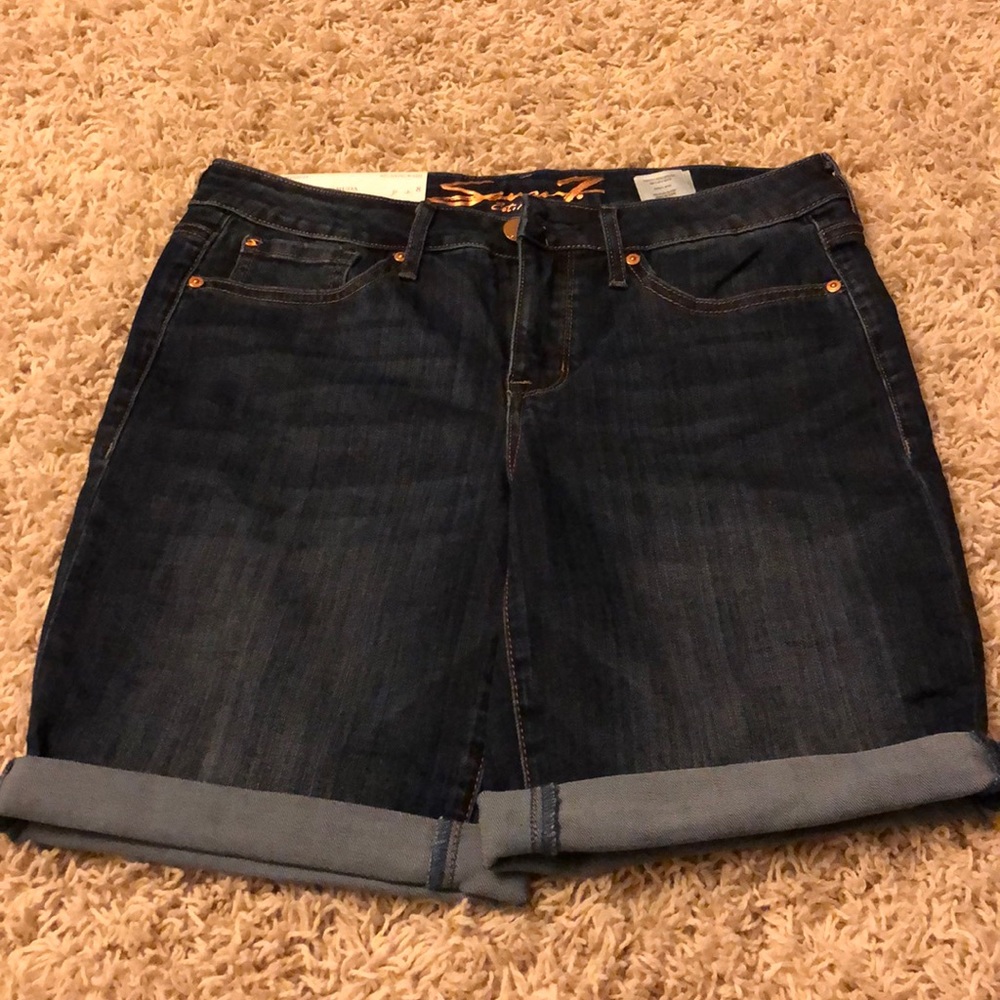NWT Seven7  Weekend Bermuda